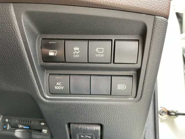 トヨタ ヤリスクロス ハイブリッド Z 岩手県 2021(令3)年 2.6万km ホワイトパールクリスタルシャイン BSM　/RCTA/RKSB/純正DAナビTV/パノラミックモニター/ETC/AC100V/HUD/CD/DVDデッキ/シートヒーター