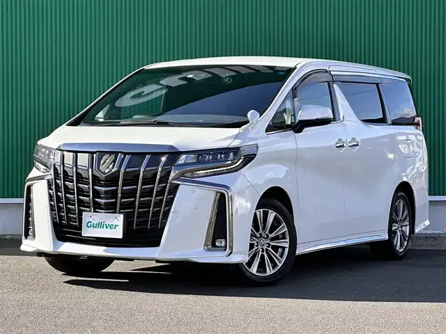 トヨタ アルファード S タイプゴールドⅢ 宮城県 2022(令4)年 5.8万km ホワイトパールクリスタルシャイン デジタルインナーミラー/セーフティセンス/・プリクラッシュセーフティ/・レーントレーシングアシスト/・ロードサインアシスト/・アダプティブハイビームシステム/・レーダークルーズコントロール（全車速追従機能付）/ブラインドスポットモニター/パーキングサポートブレーキ（後方接近車両/前後方静止物）/純正12インチフリップダウンモニター（V12T-R68C）/9インチディスプレイオーディオ/・ナビ機能付/・CD/DVDデッキ/・フルセグTV/バックカメラ/ビルトインETC2.0/ドライブレコーダー/AC100V/100W電源/電動リアゲート/両側パワースライドドア/ハーフレザーシート/革巻きステアリング/ステアリングスイッチ/LEDイルミネーション機能付ブラック加飾3眼LEDヘッドランプ/フォグランプ/オートライト/スマートキー＆プッシュスタート/スペアキー/電動格納ミラー/純正18インチAW/純正フロアマット/純正ドアバイザー/W/サイド/カーテンエアバッグ/取扱説明書/保証書
