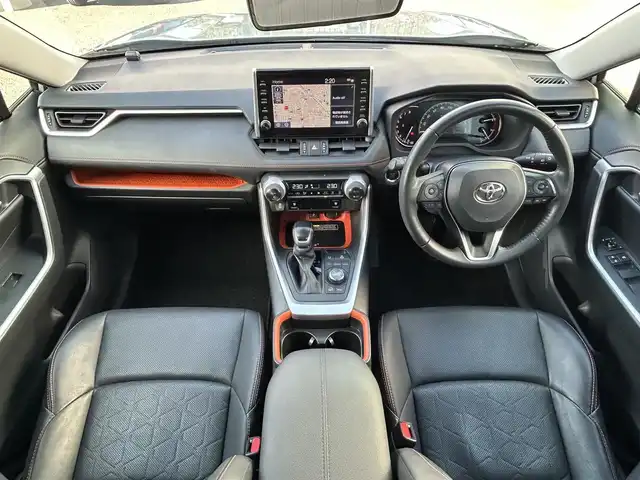 トヨタ ＲＡＶ４ アドベンチャー 愛知県 2021(令3)年 6.8万km アーバンカーキ ワンオーナー/メーカーオプション10.5インチナビ【Bluetooth USB】/デジタルインナーミラー/置くだけ充電/全方位カメラ/ビルトインETC2.0/ドライブレコーダー/レーダークルーズコントール/トヨタセーフティセンス/　・リアクロストラフィックアラート/　・パーキングサポートブレーキ/　・ブラインドスポットモニター/　・ロードサインアシスト/　・衝突軽減/　・レーンキープアシスト/クリアランスソナー/ブレーキホールド　/LEDヘッドライト/オートライト/オートマチックハイビーム/フォグランプ/ステアリングリモコン/ステアリングヒーター/パワーシート/前席シートヒーター/前席エアーシート/ワイパーデアイサー/オート電格ミラー/クリアランスソナー/禁煙車
