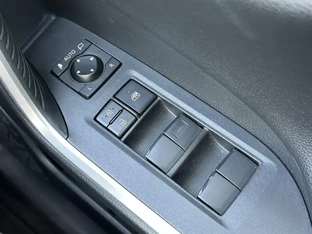 トヨタ ＲＡＶ４ アドベンチャー 愛知県 2021(令3)年 6.8万km アーバンカーキ ワンオーナー/メーカーオプション10.5インチナビ【Bluetooth USB】/デジタルインナーミラー/置くだけ充電/全方位カメラ/ビルトインETC2.0/ドライブレコーダー/レーダークルーズコントール/トヨタセーフティセンス/　・リアクロストラフィックアラート/　・パーキングサポートブレーキ/　・ブラインドスポットモニター/　・ロードサインアシスト/　・衝突軽減/　・レーンキープアシスト/クリアランスソナー/ブレーキホールド　/LEDヘッドライト/オートライト/オートマチックハイビーム/フォグランプ/ステアリングリモコン/ステアリングヒーター/パワーシート/前席シートヒーター/前席エアーシート/ワイパーデアイサー/オート電格ミラー/クリアランスソナー/禁煙車