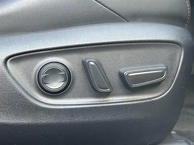 トヨタ ＲＡＶ４ アドベンチャー 愛知県 2021(令3)年 6.8万km アーバンカーキ ワンオーナー/メーカーオプション10.5インチナビ【Bluetooth USB】/デジタルインナーミラー/置くだけ充電/全方位カメラ/ビルトインETC2.0/ドライブレコーダー/レーダークルーズコントール/トヨタセーフティセンス/　・リアクロストラフィックアラート/　・パーキングサポートブレーキ/　・ブラインドスポットモニター/　・ロードサインアシスト/　・衝突軽減/　・レーンキープアシスト/クリアランスソナー/ブレーキホールド　/LEDヘッドライト/オートライト/オートマチックハイビーム/フォグランプ/ステアリングリモコン/ステアリングヒーター/パワーシート/前席シートヒーター/前席エアーシート/ワイパーデアイサー/オート電格ミラー/クリアランスソナー/禁煙車