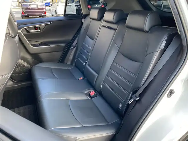 トヨタ ＲＡＶ４ G Zパッケージ 岐阜県 2020(令2)年 6.9万km ホワイトパールクリスタルシャイン 純正SDナビ/-BlueTooth/CD/DVD/フルセグTV/デジタルインナーミラー/ブラインドスポットモニター/社外ドライブレコーダー/ブレーキホールド/ステアリングヒーター/シートヒーター/ドライブモードセレクト/パワーバックドア/シートメモリー/パワーシート/ユピテル製レーダー探知機/LEDヘッドライト/ステアリングスイッチ/レザーシート/スマートキー/ETC/4WD