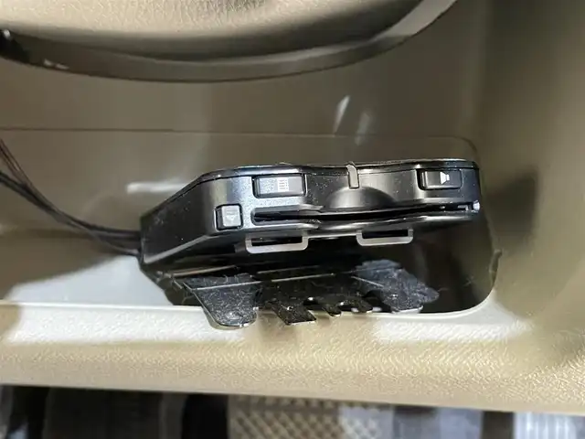 ホンダ ライフ G 岩手県 2011(平23)年 8.4万km ナイトホークブラックパール CDオーディオ/マニュアルエアコン/ウォッシャー付きリヤワイパー/EBD付ABS/ドアバイザー/純正ホイールキャップ/バックカメラ/ETC/エンジンスターター/純正フロアマット/ヘッドライトマニュアルレベライザー