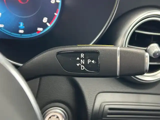 メルセデス・ベンツ ＧＬＣ２２０ d 4マチック クーペ スポーツラインED 埼玉県 2021(令3)年 1.6万km 黒 純正ナビ（Ｂｌｕｅｔｏｏｔｈ、フルセグＴＶ）/全方位カメラ/ＥＴＣ２．０/4WD/ワンオーナー/スペアキー１本/電動リアゲート/純正アルミホイール/レザーシート/Ｄ＋Ｎ席パワーシート/Ｄ＋Ｎ席シートヒーター/純正フロアマット/パドルシフト/クルコン/前後コーナーセンサー/LEDヘッド/横滑り防止装置/オートライト/レーンキープアシスト/ダブル＋サイドエアバッグ/保証書/取扱説明書