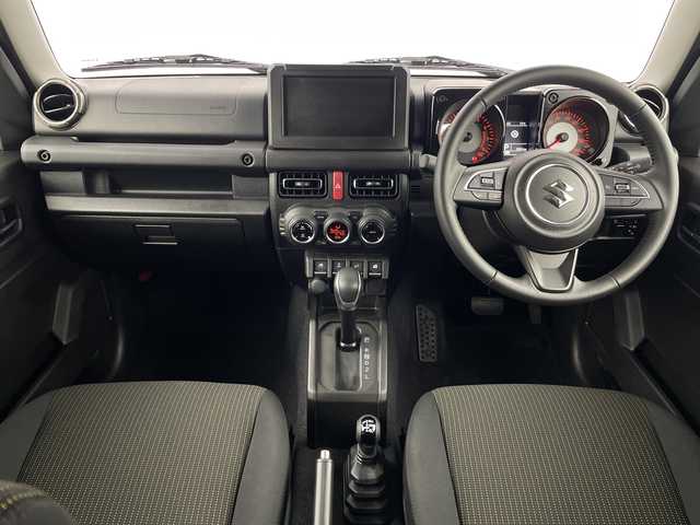 スズキ ジムニー シエラ JC 埼玉県 2024(令6)年 0.3万km ブルーイッシュブラックパール3 クルーズコントロール/車線逸脱警報/衝突軽減ブレーキ/クリアランスソナー/アイドリングストップ/ダウンヒルアシストコントロール/運転席・助手席シートヒーター/プッシュスタート/ステアリングリモコン/LEDヘッドライト/フロントフォグランプ/ウィンカーミラー/純正15インチアルミホイール