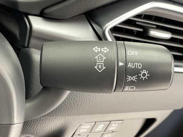 マツダ ＣＸ－５ XD スマートエディション 千葉県 2022(令4)年 3.8万km ジェットブラックマイカ 純正ナビ/　Bluetooth/フルセグTV/　Apple car play/Android Auto/レーダークルーズコントロール/レーンキープアシスト/衝突軽減ブレーキ/クリアランスソナー/ブラインドスポットモニター/ヘッドアップディスプレイ/アラウンドビューモニター/標識認識機能/電動パーキング/オートホールド/オートハイビーム/ETC/LEDライト/フロアマット/トノカバー