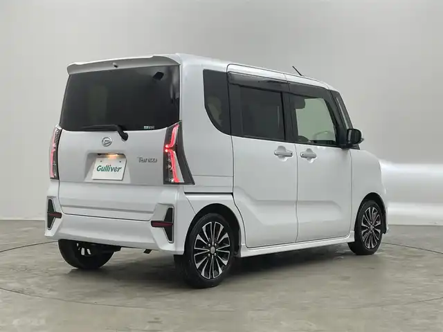 ダイハツ タント カスタム RS 埼玉県 2021(令3)年 2.1万km シャイニングホワイトパール 純正9インチSDナビ/DTV/DVD/CD/BT/SD/USB/HDMI/iPod/スマートアシスト/アダプティブクルーズコントロール/レーンキープアシスト/コーナーセンサー/ハーフレザーシート/前席シートヒーター/両側パワースライドドア/バックカメラ/オートライト/ドライブレコーダー前方/ビルトインETC/ドアバイザー/プッシュスタート/スマートキー