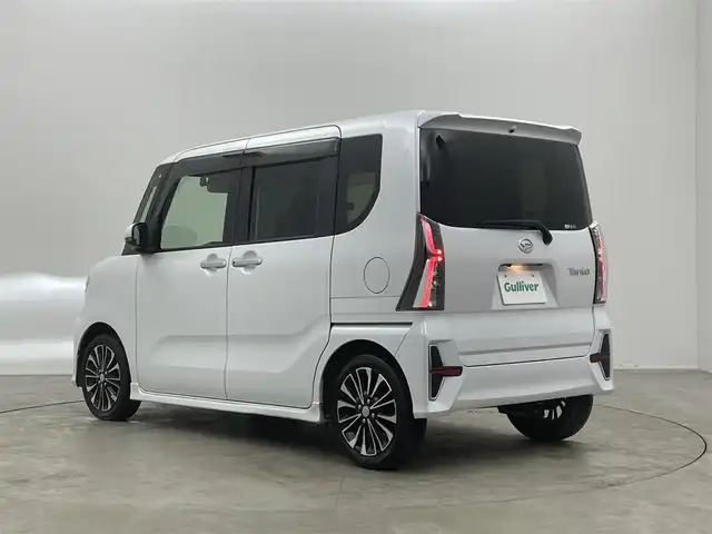 ダイハツ タント カスタム RS 埼玉県 2021(令3)年 2.1万km シャイニングホワイトパール 純正9インチSDナビ/DTV/DVD/CD/BT/SD/USB/HDMI/iPod/スマートアシスト/アダプティブクルーズコントロール/レーンキープアシスト/コーナーセンサー/ハーフレザーシート/前席シートヒーター/両側パワースライドドア/バックカメラ/オートライト/ドライブレコーダー前方/ビルトインETC/ドアバイザー/プッシュスタート/スマートキー