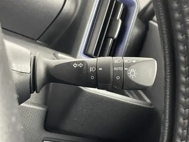 ダイハツ タント カスタム RS 埼玉県 2021(令3)年 2.1万km シャイニングホワイトパール 純正9インチSDナビ/DTV/DVD/CD/BT/SD/USB/HDMI/iPod/スマートアシスト/アダプティブクルーズコントロール/レーンキープアシスト/コーナーセンサー/ハーフレザーシート/前席シートヒーター/両側パワースライドドア/バックカメラ/オートライト/ドライブレコーダー前方/ビルトインETC/ドアバイザー/プッシュスタート/スマートキー