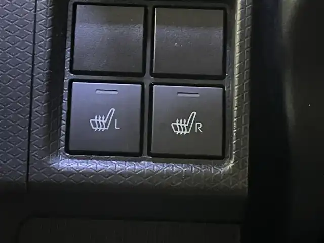 ダイハツ タント カスタム RS 埼玉県 2021(令3)年 2.1万km シャイニングホワイトパール 純正9インチSDナビ/DTV/DVD/CD/BT/SD/USB/HDMI/iPod/スマートアシスト/アダプティブクルーズコントロール/レーンキープアシスト/コーナーセンサー/ハーフレザーシート/前席シートヒーター/両側パワースライドドア/バックカメラ/オートライト/ドライブレコーダー前方/ビルトインETC/ドアバイザー/プッシュスタート/スマートキー