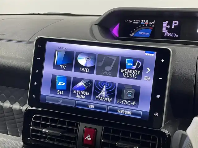 ダイハツ タント カスタム RS 埼玉県 2021(令3)年 2.1万km シャイニングホワイトパール 純正9インチSDナビ/DTV/DVD/CD/BT/SD/USB/HDMI/iPod/スマートアシスト/アダプティブクルーズコントロール/レーンキープアシスト/コーナーセンサー/ハーフレザーシート/前席シートヒーター/両側パワースライドドア/バックカメラ/オートライト/ドライブレコーダー前方/ビルトインETC/ドアバイザー/プッシュスタート/スマートキー