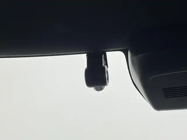 ダイハツ タント カスタム RS 埼玉県 2021(令3)年 2.1万km シャイニングホワイトパール 純正9インチSDナビ/DTV/DVD/CD/BT/SD/USB/HDMI/iPod/スマートアシスト/アダプティブクルーズコントロール/レーンキープアシスト/コーナーセンサー/ハーフレザーシート/前席シートヒーター/両側パワースライドドア/バックカメラ/オートライト/ドライブレコーダー前方/ビルトインETC/ドアバイザー/プッシュスタート/スマートキー