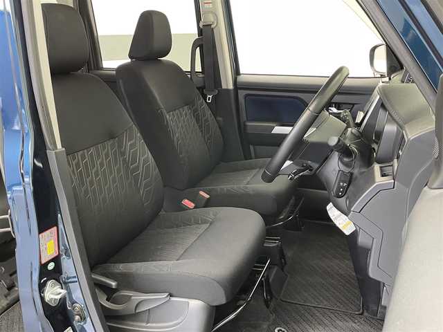 トヨタ タンク カスタムG－T 愛知県 2017(平29)年 3.5万km ブラックマイカメタリック/レーザーブルークリスタルシャイン 2トーン 純正９型ナビ　地デジＴＶ　Ｂｌｕｅｔｏｏｔｈ　バックカメラ　両側パワースライドドア　スマアシII　衝突軽減　クルコン　ＬＥＤオートライト　フォグランプ　ＥＴＣ　アイドリングストップ　リアシェード　禁煙車