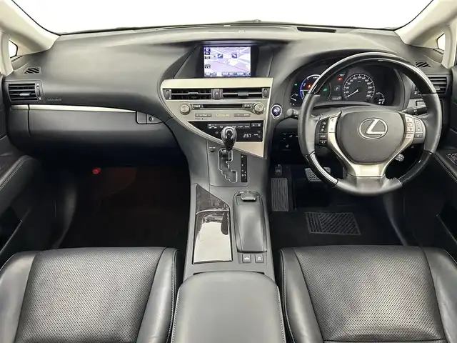 レクサス ＲＸ 450h バージョンL 福岡県 2014(平26)年 5.6万km ホワイトパールクリスタルシャイン 純正ナビ（ＢＴ，フルセグＴＶ）　/バックカメラ　/ビルトインＥＴＣ　/クルーズコントロール　/パワーバックドア　/ヘッドライトウォッシャー　/シートヒーター／ベンチレーション　/ステアリングヒーター　/パワーシート