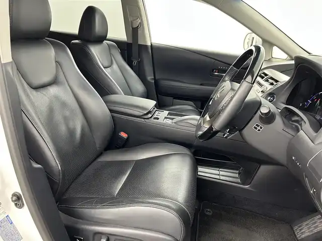 レクサス ＲＸ 450h バージョンL 福岡県 2014(平26)年 5.6万km ホワイトパールクリスタルシャイン 純正ナビ（ＢＴ，フルセグＴＶ）　/バックカメラ　/ビルトインＥＴＣ　/クルーズコントロール　/パワーバックドア　/ヘッドライトウォッシャー　/シートヒーター／ベンチレーション　/ステアリングヒーター　/パワーシート