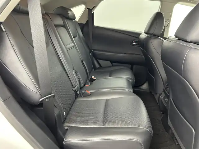 レクサス ＲＸ 450h バージョンL 福岡県 2014(平26)年 5.6万km ホワイトパールクリスタルシャイン 純正ナビ（ＢＴ，フルセグＴＶ）　/バックカメラ　/ビルトインＥＴＣ　/クルーズコントロール　/パワーバックドア　/ヘッドライトウォッシャー　/シートヒーター／ベンチレーション　/ステアリングヒーター　/パワーシート