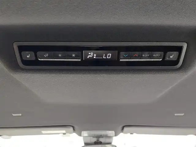 トヨタ ヴォクシー ハイブリッド S－Z 東京都 2022(令4)年 2.8万km アティチュードブラックマイカ 純正10.5インチディスプレイオーディオ/快適利便パッケージHigh/CD/DVDデッキ/両側パワースライドドア/AV100V/バックカメラ/ビルトインETC2.0/ハーフレザーシート/シートヒーター/ハンドルヒーター/パワーバックドア/オットマン/トヨタセーフティセンス/プリクラッシュセーフティ/レーントレーシングアシスト/オートマチックハイビーム/レーダークルーズコントロール/スマートキー