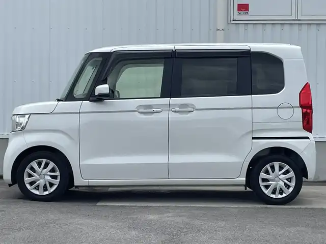 ホンダ Ｎ ＢＯＸ G L ホンダセンシング 愛媛県 2020(令2)年 0.8万km プラチナホワイトパール ホンダセンシング/衝突被害軽減ブレーキ/レーンキープアシスト/前後誤発進抑制機能/ロードサインアシスト/アダプティブクルーズコントロール/ハイビームアシスト/純正7インチナビ/　CD/DVD／Bluetooth/フルセグTV/バックカメラ/純正前方ドライブレコーダー/ビルトインETC/左側パワースライドドア/オートライト/LEDヘッドライト/ステアリングスイッチ/電動格納ミラー