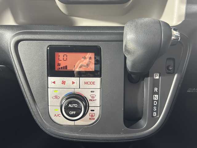 トヨタ パッソ モーダ　Gパッケージ 福岡県 2016(平28)年 6.8万km ファイアークォーツレッドM ・衝突軽減/・横滑り防止システム/・LEDヘッドライト/・アイドリングストップ/・プッシュスタート/・スペアキー1本/・スマートキー/・純正ナビ/・フルセグTV/・ETC/・Bカメラ/・オートライト/・ドラレコ