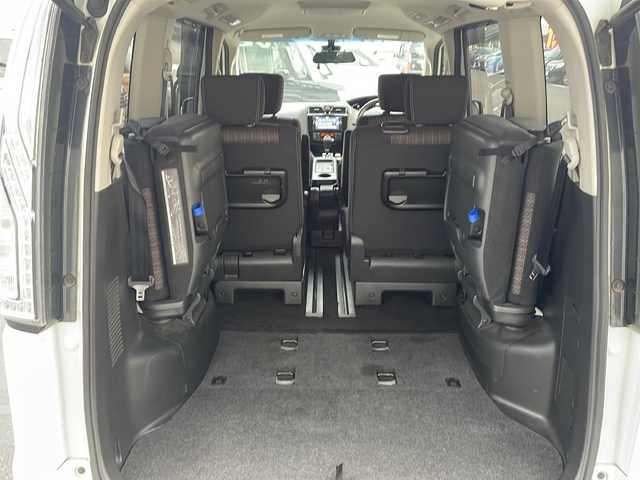 日産 セレナ ハイウェイS S HV Aセーフ 愛知県 2014(平26)年 6.6万km ブリリアントホワイトパール 純正ＳＤナビＴＶ　CD/DVD/Bluetooth/両側パワースライドドア　/フリップダウンモニター　/アラウンドビューモニター　/前後コーナーセンサー　/クルーズコントロール　/純正ホイール　/純正フロアマット　/シートバックテーブル/衝突被害軽減システム/レーンキープアシスト/ETC