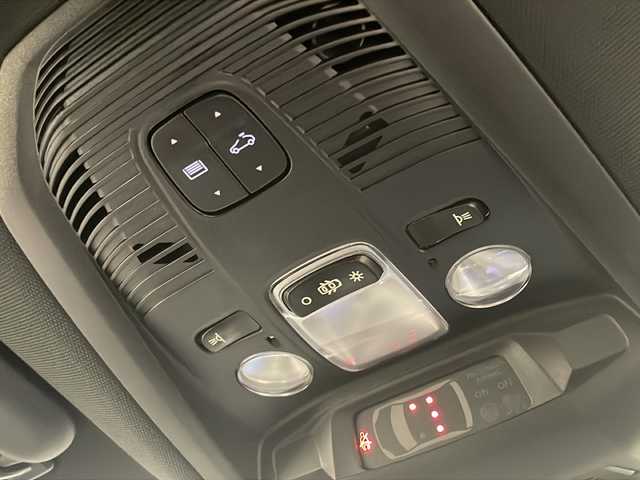 プジョー ３００８ GTライン 新潟県 2020(令2)年 4.5万km パール ファーストクラスパッケージ/-パノラマサンルーフ/-マッサージシート/純正ナビ/フルセグTV/バック/サイド/フロントカメラ/ETC/ドライブレコーダー/シートヒーター/パワーシート/パワーバックドア/純正18インチアルミホイール/LEDヘッドライト/オートハイビーム/コーナーセンサー/ダウンヒルアシスト /パドルシフト/アダプティブクルーズコントロール/ハーフレザーシート