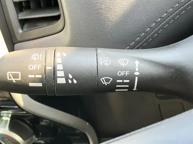 日産 セレナ e－パワー ハイウェイスター V 茨城県 2020(令2)年 5.5万km ダイヤモンドブラック エンジンスタートボタン/ワンオーナー/パワーステアリング/パワーウィンドウ/アイドリングストップ/スマートキー/Wオートエアコン/クルーズコントロール/純正後席用モニター/USB入力端子/ETC/全方位カメラ/純正ナビ（CD/DVD/BT/フルセグ）/三列シート/純正ドライブレコーダー/ウォークスルー/フロアマット/両側パワースライドドア/純正アルミホイール/ABS/横滑り防止装置/コーナーセンサー前後/オートライト/LEDヘッドライト/W＋サイドエアバック/衝突軽減システム/BSM