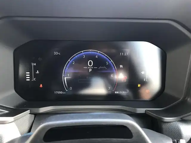 トヨタ ランドクルーザー ２５０ VX 富山県 2024(令6)年 1.7万km プラチナホワイトパールマイカ 4WD/サンルーフ/純正ディスプレイオーディオ/フルセグTV/Bluetooth/全周囲カメラ/デジタルインナーミラー/トヨタチームメイト/プリクラッシュセーフティ/クリアランスソナー/レーンキープアシスト/ブラインドスポットモニター/レーダークルーズコントロール/レザーシート/パワーシート/シートヒーター／エアシート/プッシュスタート/スマートキー/ETC2.0