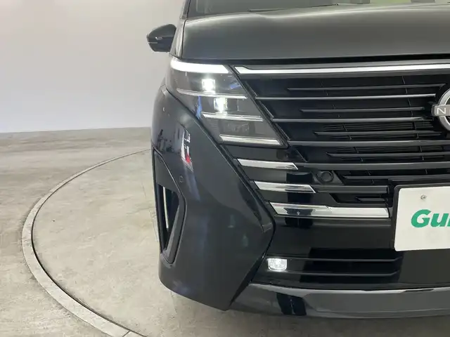 日産 セレナ ハイウェイスター V 群馬県 2024(令6)年 2.3万km ダイヤモンドブラック 純正９型ナビ　全周囲カメラ　衝突被害軽減ブレーキ　プロパイロット　ブラインドスポットモニター　両側電動スライドドア　デジタルインナーミラー　パドルシフト　アイドリングストップ　ハーフレザー　禁煙車