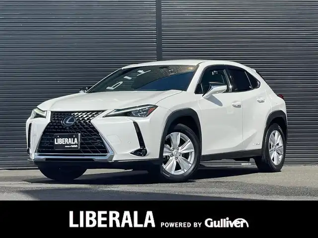 レクサス ＵＸ 250h バージョンC 山梨県 2019(令1)年 3.6万km ソニッククォーツ 三眼ＬＥＤヘッド/アダプティブハイビーム/レーダークルーズ/ＬＫＡ/ＢＳＡ/黒革（Ｌｔａｘ）/前席シートヒーター　/ハンドルヒーター　/純正メモリナビ　/フルセグ　/全方位カメラ（パノラマビュー）/シートメモリ　/純正１７インチアルミ