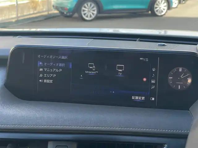 レクサス ＵＸ 250h バージョンC 山梨県 2019(令1)年 3.6万km ソニッククォーツ 三眼ＬＥＤヘッド/アダプティブハイビーム/レーダークルーズ/ＬＫＡ/ＢＳＡ/黒革（Ｌｔａｘ）/前席シートヒーター　/ハンドルヒーター　/純正メモリナビ　/フルセグ　/全方位カメラ（パノラマビュー）/シートメモリ　/純正１７インチアルミ