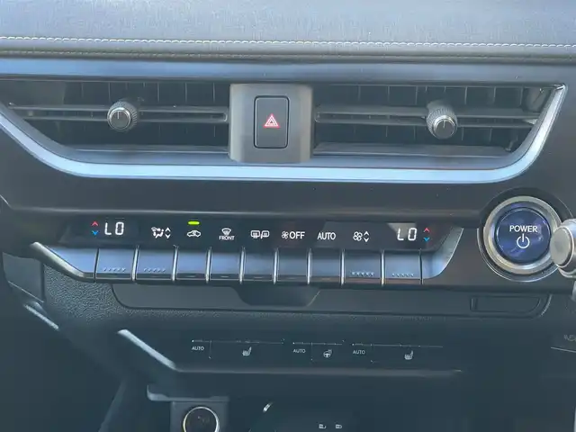レクサス ＵＸ 250h バージョンC 山梨県 2019(令1)年 3.6万km ソニッククォーツ 三眼ＬＥＤヘッド/アダプティブハイビーム/レーダークルーズ/ＬＫＡ/ＢＳＡ/黒革（Ｌｔａｘ）/前席シートヒーター　/ハンドルヒーター　/純正メモリナビ　/フルセグ　/全方位カメラ（パノラマビュー）/シートメモリ　/純正１７インチアルミ