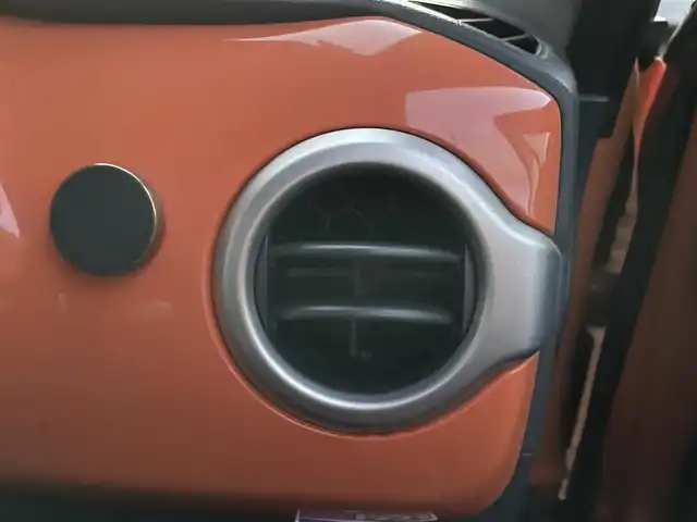 スズキ ハスラー X 秋田県 2015(平27)年 19.4万km パッションオレンジマイカ/スペリアホワイト ・ABS /・4WD /・衝突軽減 /・純正フロアマット/・AAC/・横滑り防止 /・パワーステアリング /・パワーウィンドウ /・シートヒーター /・ダウンヒルアシスト /・フォグランプ /・オートライト/・スマートキー/・取扱説明書/・記録簿