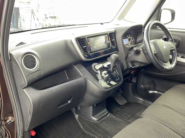 三菱 ｅＫスペース カスタムT 兵庫県 2014(平26)年 3.1万km ショコラブラウンP ・純正ナビCD&DVD&TV&SD&BT/・バックカメラ/・ETC/・両側パワースライドドア/・HIDオートライト/・フォグランプ/・純正15インチアルミホイール/・純正フロアマット/・防眩ミラー/・純正ドアバイザー/・スマートキー/・スペアキー/・プッシュスタート/・W＋サイドエアバック/・取扱説明書/・保証書