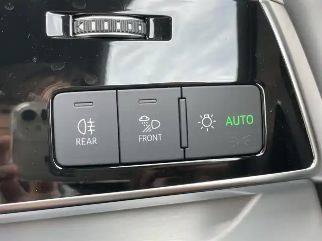 アウディ アウディ Ｑ８ 55TFSIクワトロ Sライン 新潟県 2022(令4)年 2.2万km ミトスブラックメタリック ワンオーナー/４WD/メモリナビ/フルセグテレビ/バックカメラ/アラウンドビュー/ウィンカーミラー/クルーズコントロール/プッシュスタート/イージークローザー/パワーバックドア/運転席助手席電動シート/運転席シートメモリー/前席シートヒータークーラー/前後ドライブレコーダー/ブレーキホールド/電動パーキングブレーキ/BANG＆OLUFSENスピーカー/後席エアコン/純正フロアマット