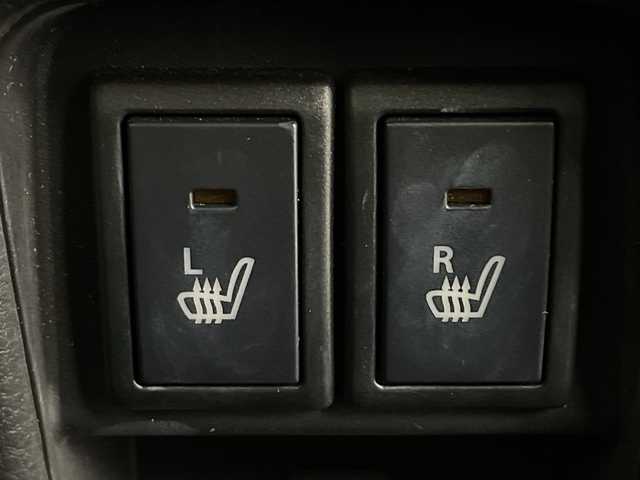 スズキ ハスラー HYBRID X 鹿児島県 2020(令2)年 5.5万km クールカーキPM 純正ナビ/（AM/FM/CD/DVD/Bluetooth/フルセグ）/デュアルカメラブレーキサポート/レーンキープアシスト/コーナーセンサー/ビルトインETC/シートヒーター/革巻きステアリング/ステアリングスイッチ/純正LEDヘッドライト/LEDフォグライト/オートライト/プッシュスタート/スマートキー/アイドリングストップ/純正アルミホイール15インチ/ドアバイザー/ウインカーミラー/電動格納ミラー/純正フロアマット