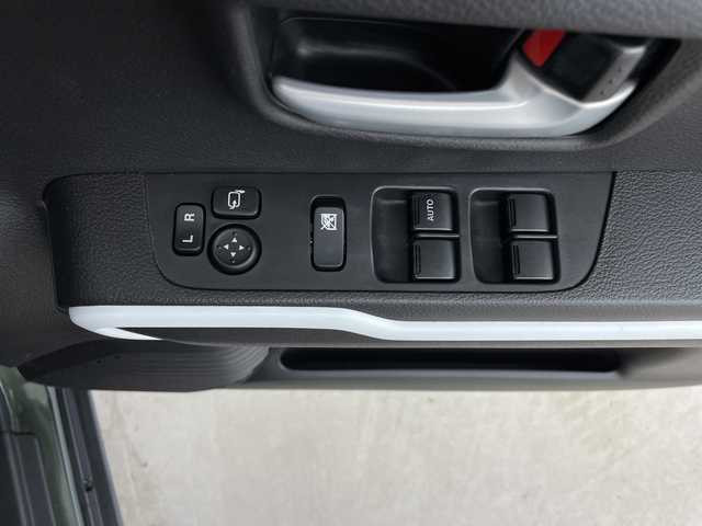 スズキ ハスラー HYBRID X 鹿児島県 2020(令2)年 5.5万km クールカーキPM 純正ナビ/（AM/FM/CD/DVD/Bluetooth/フルセグ）/デュアルカメラブレーキサポート/レーンキープアシスト/コーナーセンサー/ビルトインETC/シートヒーター/革巻きステアリング/ステアリングスイッチ/純正LEDヘッドライト/LEDフォグライト/オートライト/プッシュスタート/スマートキー/アイドリングストップ/純正アルミホイール15インチ/ドアバイザー/ウインカーミラー/電動格納ミラー/純正フロアマット