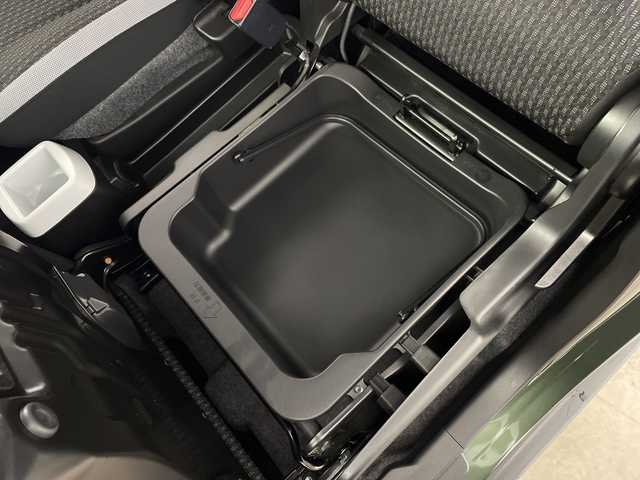 スズキ ハスラー HYBRID X 鹿児島県 2020(令2)年 5.5万km クールカーキPM 純正ナビ/（AM/FM/CD/DVD/Bluetooth/フルセグ）/デュアルカメラブレーキサポート/レーンキープアシスト/コーナーセンサー/ビルトインETC/シートヒーター/革巻きステアリング/ステアリングスイッチ/純正LEDヘッドライト/LEDフォグライト/オートライト/プッシュスタート/スマートキー/アイドリングストップ/純正アルミホイール15インチ/ドアバイザー/ウインカーミラー/電動格納ミラー/純正フロアマット