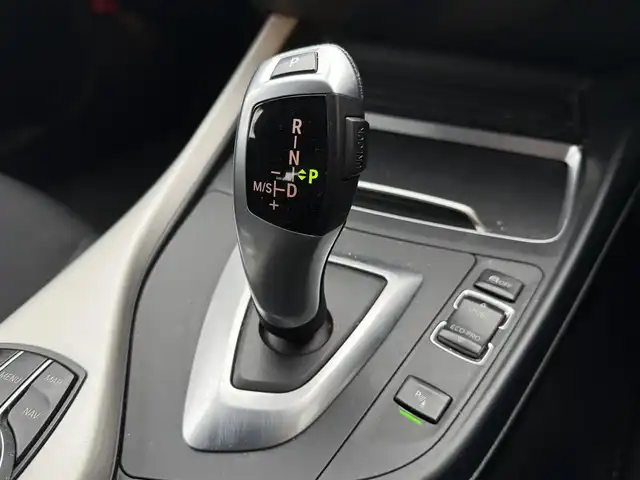 ＢＭＷ １１８ｉ スタイル 千葉県 2017(平29)年 6.7万km サファイアブラックP 衝突軽減ブレーキ/ターボ/純正８インチＨＤＤナビ/バックカメラ/ＣＤ/ＤＶＤ/Ｂｌｕｅｔｏｏｔｈ/クルーズコントロール/コーナーセンサー/ＬＥＤヘッドライト/オートライト/純正１６インチＡＷ