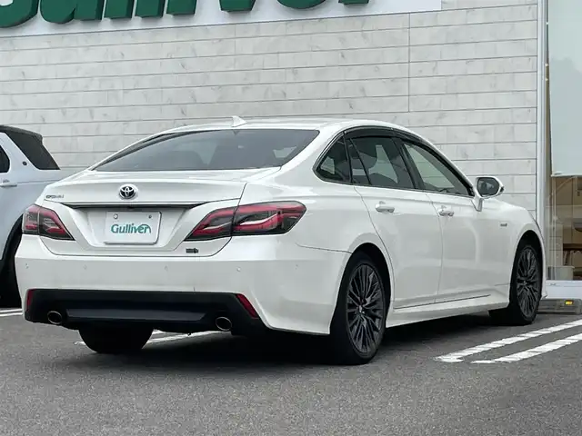 トヨタ クラウン ハイブリッド S スポーツスタイル 宮崎県 2020(令2)年 6.9万km ホワイトパールクリスタルシャイン 〇ワンオーナー/〇TコネクトSDナビゲーションシステム(8インチ)/〇フルセグTV/〇バックカメラ/〇ETC2.0/〇純正ドライブレコーダー/〇レーダークルーズコントロール/〇コーナーセンサー/〇セーフティセンス/〇ブラインドスポットモニター/〇オートマチックハイビーム/〇左右独立温度調整オートエアコン/〇革巻きステアリングホイール/〇黒レザーシート/〇パドルシフト/ステアリングヒーター/〇パワーシー/シートヒーター/〇純正18インチアルミホイール/〇スマートエントリー/スタートシステム/〇AC100V/〇禁煙車