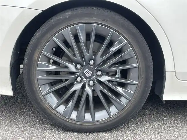 トヨタ クラウン ハイブリッド S スポーツスタイル 宮崎県 2020(令2)年 6.9万km ホワイトパールクリスタルシャイン 〇ワンオーナー/〇TコネクトSDナビゲーションシステム(8インチ)/〇フルセグTV/〇バックカメラ/〇ETC2.0/〇純正ドライブレコーダー/〇レーダークルーズコントロール/〇コーナーセンサー/〇セーフティセンス/〇ブラインドスポットモニター/〇オートマチックハイビーム/〇左右独立温度調整オートエアコン/〇革巻きステアリングホイール/〇黒レザーシート/〇パドルシフト/ステアリングヒーター/〇パワーシー/シートヒーター/〇純正18インチアルミホイール/〇スマートエントリー/スタートシステム/〇AC100V/〇禁煙車