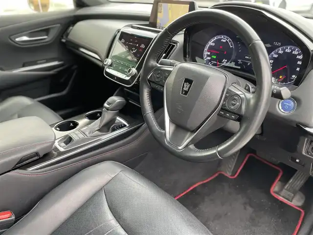 トヨタ クラウン ハイブリッド S スポーツスタイル 宮崎県 2020(令2)年 6.9万km ホワイトパールクリスタルシャイン 〇ワンオーナー/〇TコネクトSDナビゲーションシステム(8インチ)/〇フルセグTV/〇バックカメラ/〇ETC2.0/〇純正ドライブレコーダー/〇レーダークルーズコントロール/〇コーナーセンサー/〇セーフティセンス/〇ブラインドスポットモニター/〇オートマチックハイビーム/〇左右独立温度調整オートエアコン/〇革巻きステアリングホイール/〇黒レザーシート/〇パドルシフト/ステアリングヒーター/〇パワーシー/シートヒーター/〇純正18インチアルミホイール/〇スマートエントリー/スタートシステム/〇AC100V/〇禁煙車