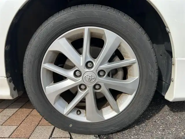 トヨタ オーリス 150X Sパッケージ 新潟県 2013(平25)年 9.8万km ホワイトパールクリスタルシャイン (株)IDOMが運営する【じしゃロン新潟店】の自社ローン専用車両になります。/こちらは現金またはオートローンご利用時の価格です。自社ローンご希望の方は別途その旨お申付け下さい/プッシュスタート/スマートキー/４WD/MTモード付AT/純正ナビ/Bluetooth接続可能/CD、DVD、AM、FM視聴可能/ワンセグテレビ（走行時可能）/バックカメラ/ドライブレコーダー前後/ETC/本革巻きステアリング/純正AW/ウインカーミラー/キセノンヘッドランプ/モデリスタスポイラー/スタッドレスタイヤAW付（車内）