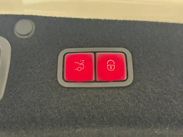 メルセデス・ベンツ Ｓ５６０Ｌ 4マチック スポーツリミテッド 兵庫県 2020(令2)年 2.5万km パール 純正ナビ/12.3型コクピットディスプレイ/ブルメスターサウンド/パノラミックスライディングルーフ/Sクラス専用リアモニター/全席シートヒーター/全席ベンチレーション/フルセグ/Bluetooth/AppleCarplay/androidauto/全方位カメラ/衝突軽減ブレーキ/レーダークルーズコントロール/レーントレーシングアシスト/ブラインドスポットモニター/マルチビームLEDヘッドライト/オートハイビーム/AMG20インチA/W/アンビエントライト/コーナーセンサー