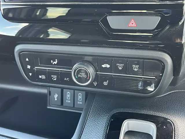 ホンダ Ｎ ＢＯＸ カスタム L ターボ 奈良県 2021(令3)年 1.8万km ミッドナイトブルービームM 純正8インチナビ(VXU-217NBi)/（フルセグ/BT/CD/DVD)/レーダークルーズコントロール/バックカメラ/パドルシフト/後方コーナーセンサー/衝突軽減システム/レーンキープアシスト/両側パワースライドドア/ハーフレザーシート/前席シートヒーター/後席サンシェード/前後ドライブレコーダー/ETC/LEDヘッドライト/純正15インチAW/保証書/取り扱い説明書