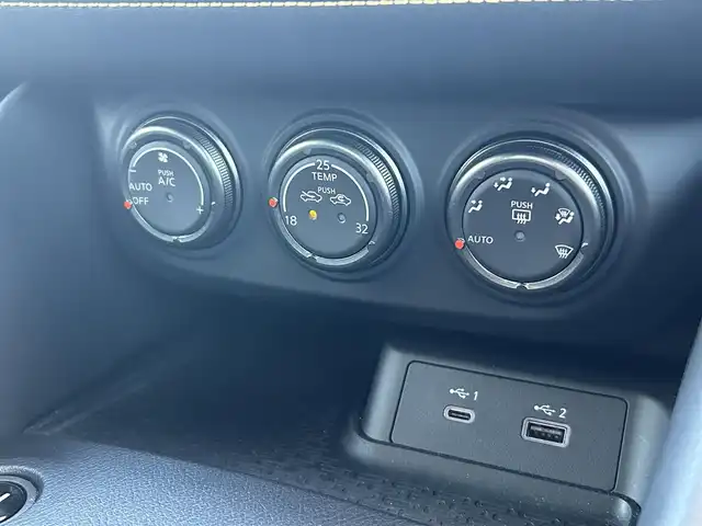 日産 フェアレディ Ｚ プロトスペック 群馬県 2022(令4)年 0.9万km 黄 ワンオーナー/セーフティアシスト/・車線逸脱警報/・ふらつき防止/・エマージェンシーブレーキ/・ブラインドスポットモニター/・前方衝突防止支援/・後退時車両検知機能/HKS車高調/HKSマフラー/専用イエローキャリパー/純正メモリナビ/ （AM FM フルセグ USB Bluetooth AppleCarplay）/バックカメラ/3蓮メーター/ビルトインETC2.0/LEDヘッドライト/オートライト/BOSEサウンド/純正ドライブレコーダー（前方録画）/ハーフレザーシート/シートヒーター/ステアリングスイッチ/純正アルミスポーツペダル/純正空気圧測定機能