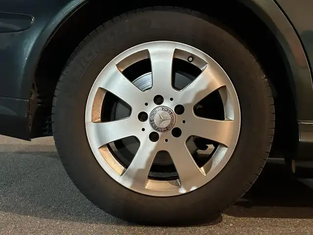 メルセデス・ベンツ Ｅ２５０ 岐阜県 2008(平20)年 15.1万km Ｄグリーン メモリー機能付きパワーシート/純正16インチAW/ETC/スペアキー