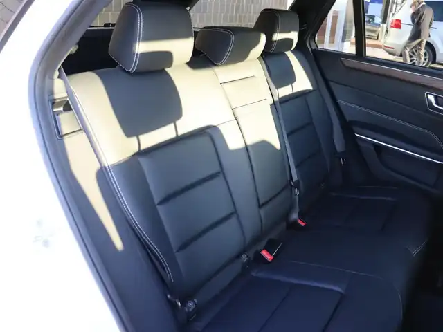 メルセデス・ベンツ Ｅ２５０ アバンギャルド 1st アニバーサリーED 宮城県 2014(平26)年 4.1万km ダイヤモンドホワイト レーダーセーフティＰＫＧ　/純正ナビ【ＢＴ／ＣＤ／ＤＶＤ／フルセグＴＶ】/黒レザーシート　/社外１９インチＡＷ/ローダウン(フロントダウンサス)/リアエアサスペンション/ＨａｒｍａｎＫａｒｄｏｎサウンド/３６０°カメラ　/前席シートヒーター　/アダプティブクルーズコントロール　/レーンキープアシスト/ブラインドスポットアシスト/PRE-SAFEブレーキ/DTR＋ステアリング/パドルシフト/前方ドライブレコーダー/前席メモリー付きパワーシート/ダイヤモンドグリル/ルーフレール/LEDヘッドライト/キーレスゴー/パワーバックドア/禁煙車