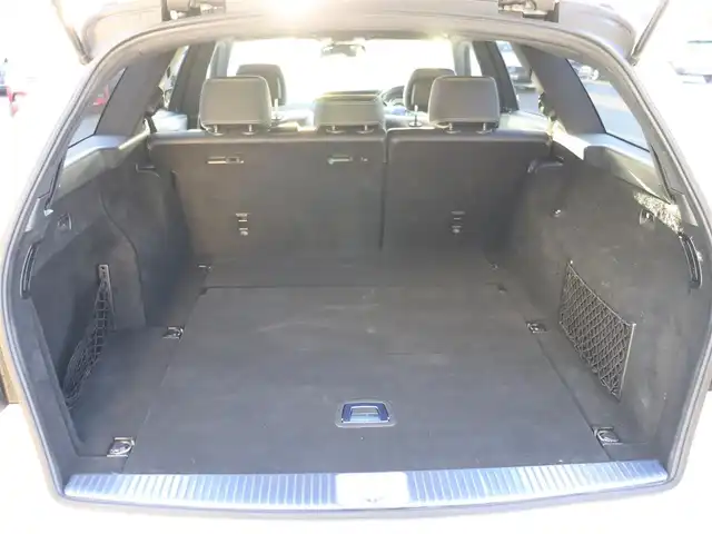 メルセデス・ベンツ Ｅ２５０ アバンギャルド 1st アニバーサリーED 宮城県 2014(平26)年 4.1万km ダイヤモンドホワイト レーダーセーフティＰＫＧ　/純正ナビ【ＢＴ／ＣＤ／ＤＶＤ／フルセグＴＶ】/黒レザーシート　/社外１９インチＡＷ/ローダウン(フロントダウンサス)/リアエアサスペンション/ＨａｒｍａｎＫａｒｄｏｎサウンド/３６０°カメラ　/前席シートヒーター　/アダプティブクルーズコントロール　/レーンキープアシスト/ブラインドスポットアシスト/PRE-SAFEブレーキ/DTR＋ステアリング/パドルシフト/前方ドライブレコーダー/前席メモリー付きパワーシート/ダイヤモンドグリル/ルーフレール/LEDヘッドライト/キーレスゴー/パワーバックドア/禁煙車