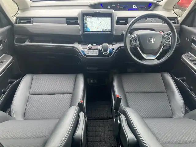 ホンダ フリード ハイブリット G ホンダセンシング 島根県 2021(令3)年 7.8万km プラチナホワイトパール ワンオーナー /ディーラーOP9インチナビ(CD/DVD/BT/フルセグ)/両側パワースライドドア /衝突被害権限ブレーキ/先行車発進告知/路外逸脱抑制システム/レーンキープアシスト/標識認識/アダクティブクルーズコントロール/オートライト/LEDヘッドライト/前席シートヒーター /ビルトインETC/前後ドライブレコーダー/純正フロアマット/取扱説明書/保証書/スペアキー×1