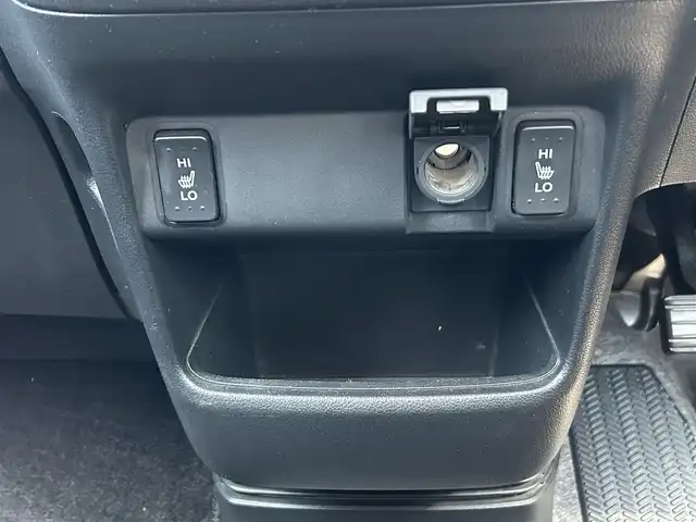 ホンダ Ｎ ＢＯＸ カスタム G ターボ Lパッケージ 長野県 2015(平27)年 5.9万km マジソンブルーパール 社外ナビ（FM/AM、CD、DVD、BT）/フルセグテレビ/バックカメラ/クルーズコントロール追従無/アイドリングストップ/ETC/前方ドライブレコーダー/前席シートヒーター/衝突軽減システム/純正フロアマット/ダブルサイドエアバック/カーテンエアバック/キセノンヘッドライト/オートライト/ABS/スペアキー（１本）/社外１４AW/プッシュスタート/保証書、取扱説明書